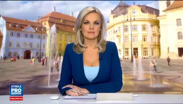 Dulciuri, oua incondeiate si iepurele Vasile la Targul de Paste din Sibiu. Turistii il mai pot vizita pana pe 3 mai