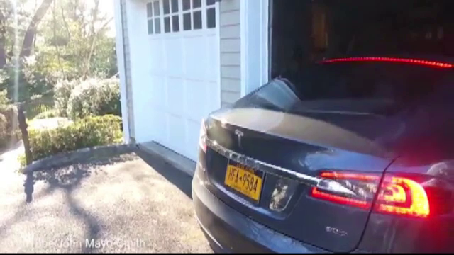 Imaginile pe care internautii le-au privit inmarmuriti. Cine se afla la volanul acestei masini