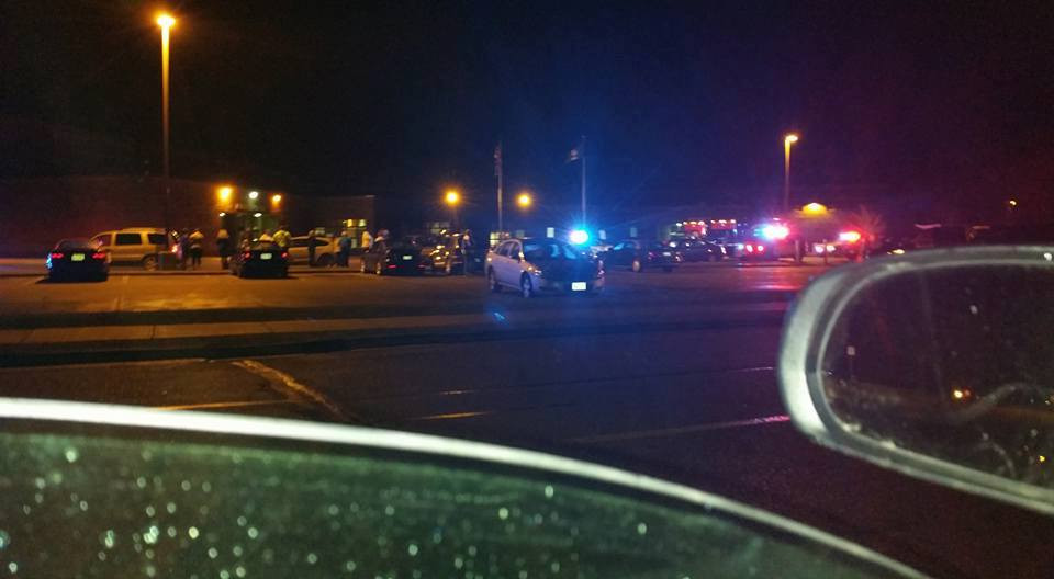 Atac armat la balul de absolvire al unui liceu din SUA. Un barbat a deschis focul asupra elevilor