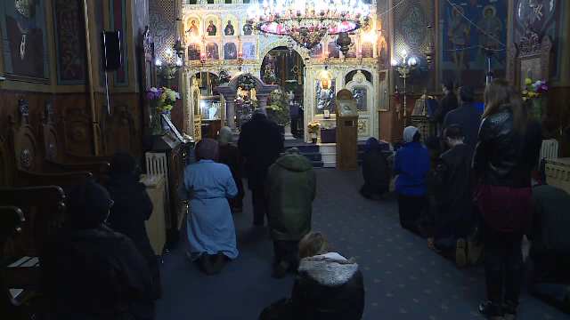 Saptamana Patimilor: doar 1 roman din 10 tine tot postul. Ce conditii pun preotii pentru a-i spovedi pe pacatosi