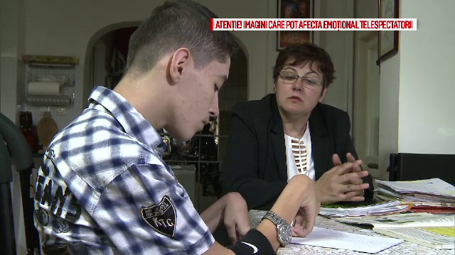 In acte sunt doar 12.000, in realitate sunt de 3 ori mai multi. Destinul dramatic al elevilor chinuiti in scolile romanesti