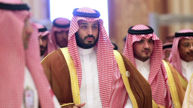 Arabia Saudita vrea ca in 4 ani sa scape de dependenta de petrol. Tara va crea un fond de doua mii de miliarde de dolari