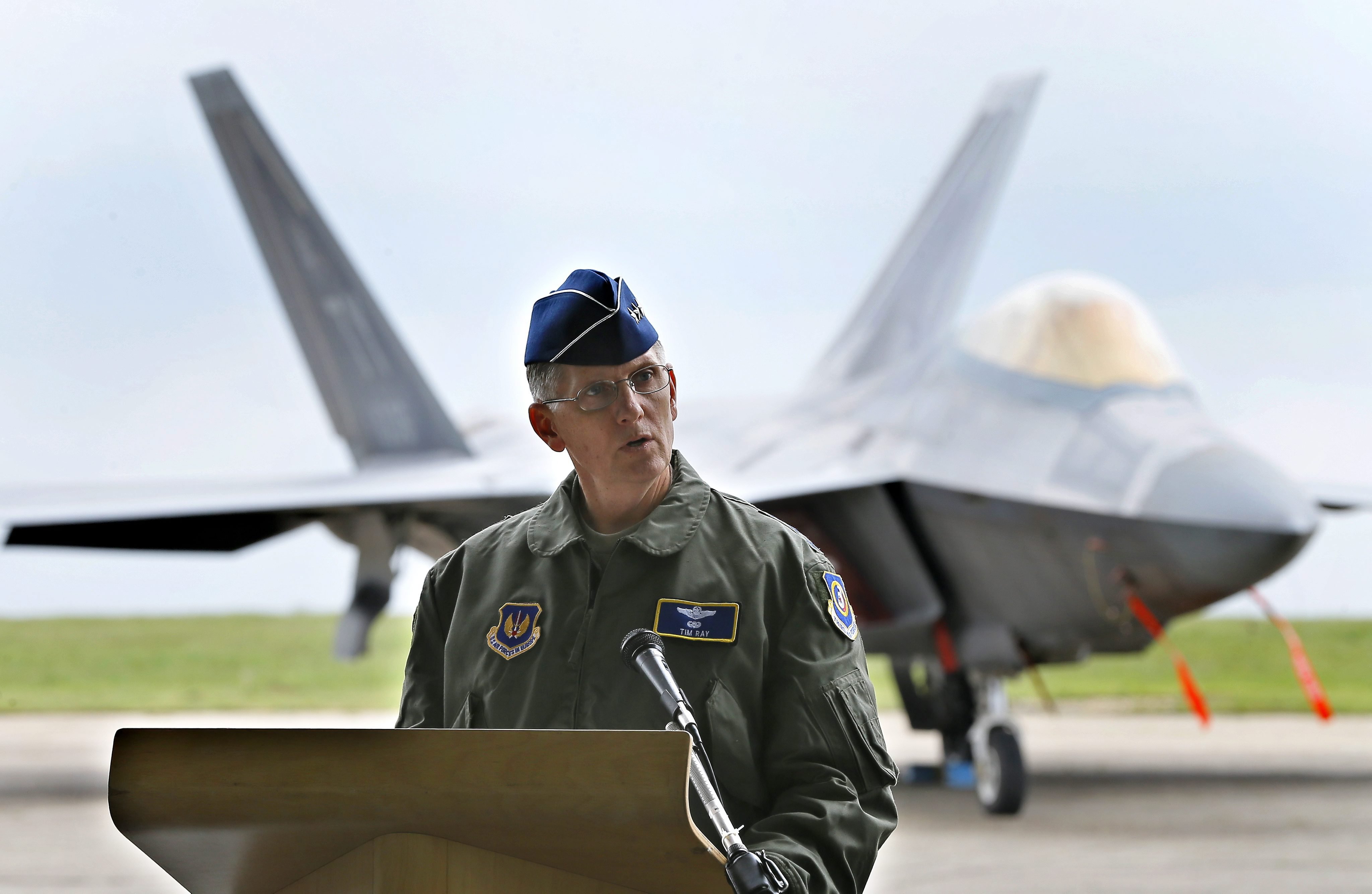 avioane F22 in Romania