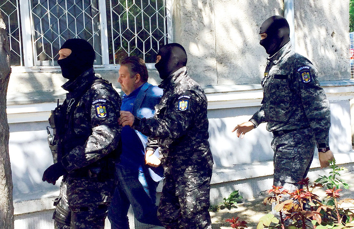 Omul de afaceri Cristian Burci, ridicat de DIICOT. Mecanismul prin care ar fi prejudiciat statul cu zeci de milioane de euro