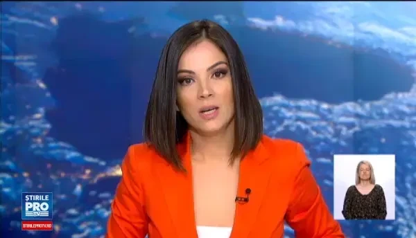 O filmare inedita cu membrii legendarei trupe Beatles a fost data publicitatii. Cum au fost surprinsi de o dansatoare