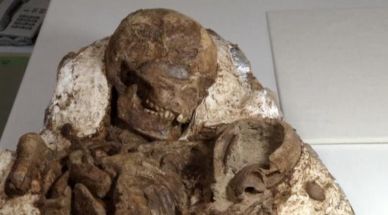 Trupul unei femei care a trait acum 4.800 de ani, descoperit de arheologi. "Cand a fost dezgropata am fost socati"