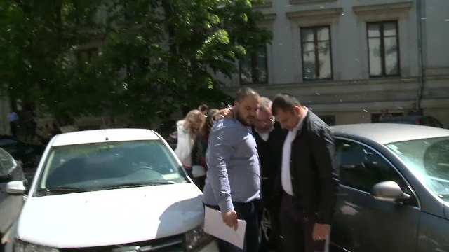 Fiul lui Dan Adamescu o ataca dur pe fosta sotie a omului de afaceri. "I-a furat trupul de la IML, pentru motive economice"