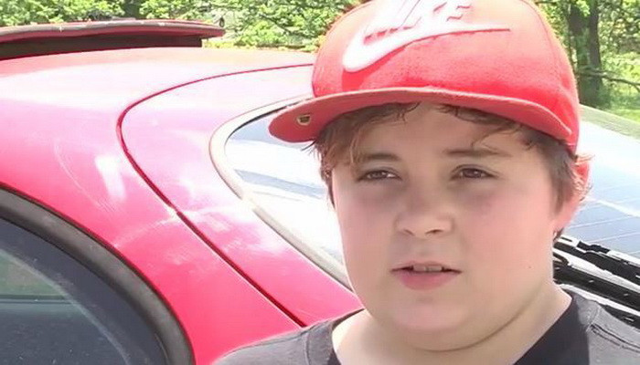 S-a trezit cu un hot in casa si a pus mana pe pistol! Ce a urmat apoi: "I-am zis ca e un fricos"