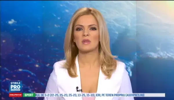 I-au pus pietre in drum si cand s-a dat jos din masina l-au ucis in bataie. Suspectii, identificati de politie