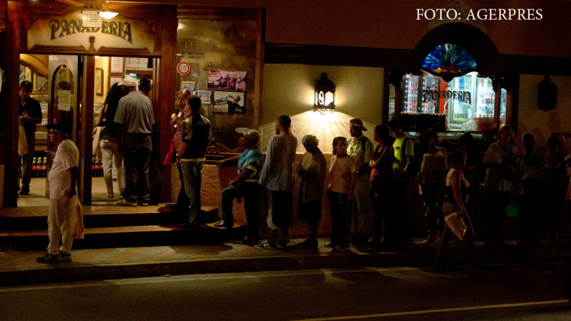 Tara care a schimbat ORA din cauza ca nu are suficient curent electric. Hotelurile, puse sa-si faca rost de surse de energie