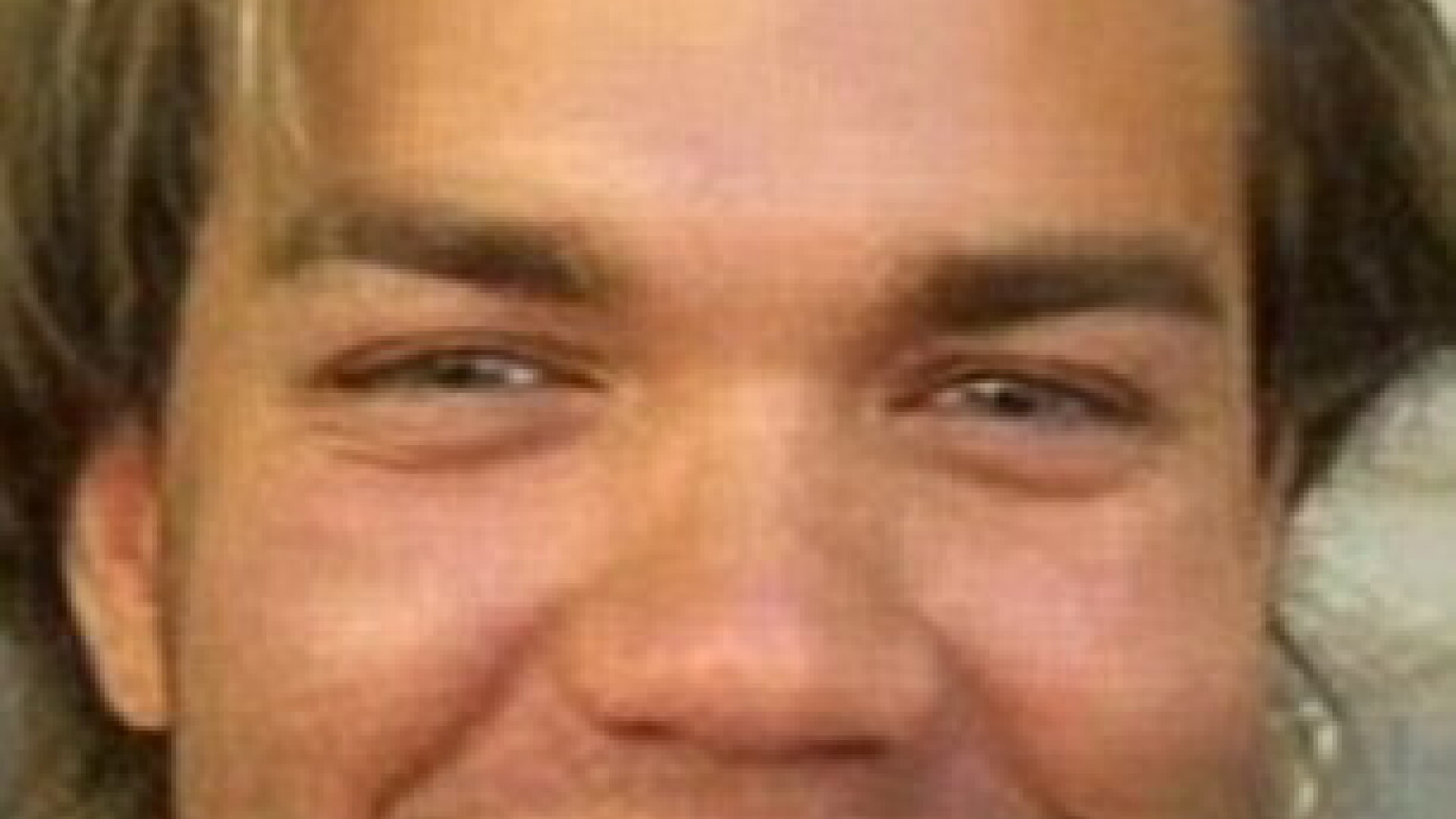 A cheltuit sute de mii de dolari in 10 ani pentru a deveni