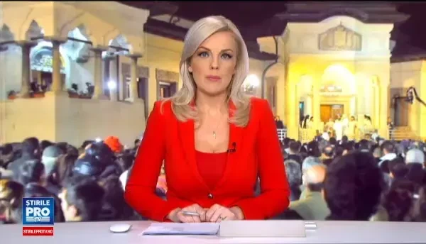 Demisia! Demisia!. Ce amenda au primit persoanele care au tulburat linistea publica, in timpul slujbei de Inviere. VIDEO