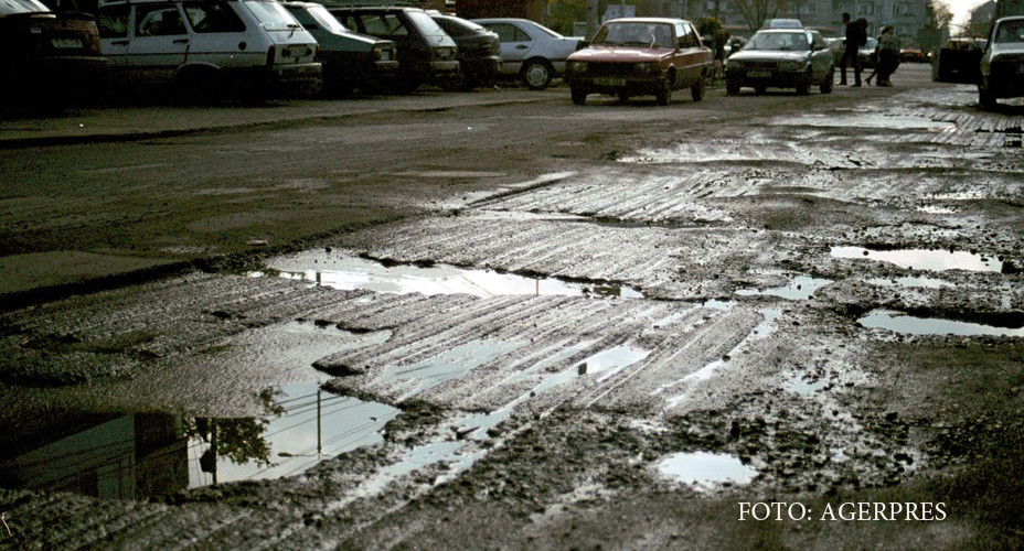 Solutia autoritatilor la problema drumurilor proaste: "SMURD pentru gropi". Cati oameni UCIDE anual infrastructura rutiera
