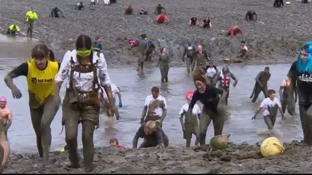 Cursa in care se castiga murdar. 400 de metri, parcursi chiar si in 38 de minute