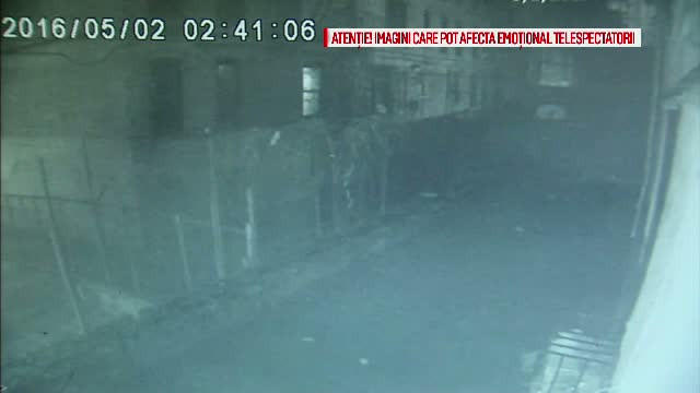 Momentul in care o fetita de 7 ani cade de la etajul 4 al unui bloc. Copilul s-a ales doar cu rani minore