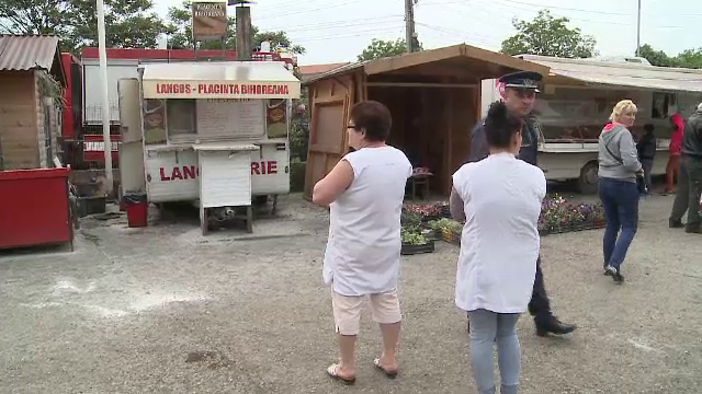 O rulota dintr-un mall din Arad a luat foc. Gestul panicat al unei vanzatoare a intetit focul