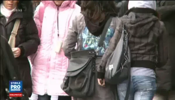 In ce domenii lucreaza romanii care castiga peste 1.000 de euro/luna. Care sunt in schimb cel mai prost platite slujbe