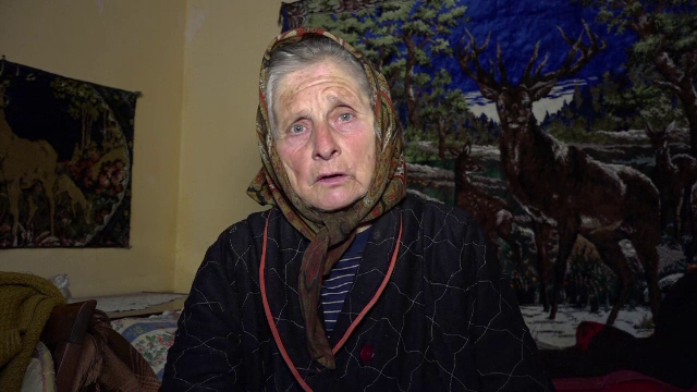 Cazul disperat al unei batrane din Alba care traieste cu 70 de lei pe luna. "Cand vine pensia, imi iau paine si cartofi"