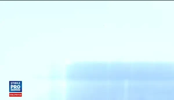 Asteptata cu flori si un cutit de fostul sot. Cine a salvat-o pe femeia injunghiata la aeroport, in Sibiu: Sunt seminebun