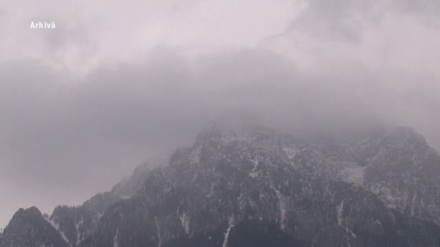 Risc de avalansa de gradul trei, in Muntii Bucegi si Fagaras. Semnalul de alarma tras de meteorologi