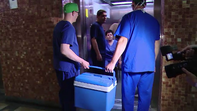 Gestul familiei unui tanar aflat in moarte cerebrala. O echipa de medici a participat la prelevarea de organe