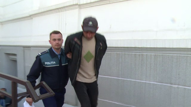 Un barbat, acuzat ca ar fi agresat-o sexual pe nepoata fostei iubite, extradat in Spania. Rudele sustin ca este o razbunare