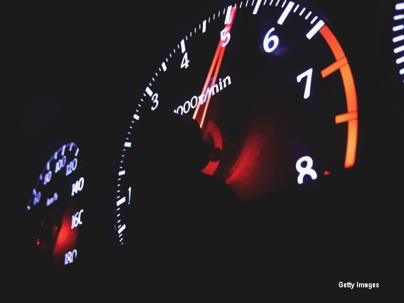 Un neamt a fost prins, la noi, in timp ce mergea cu aproape 200 de kilometri la ora pe A1. Ce sanctiune a primit