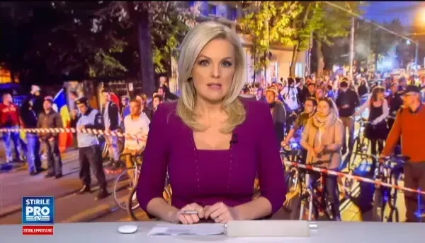 Scandalul dezinfectantilor a scos oamenii in strada. Protest in Piata Universitatii