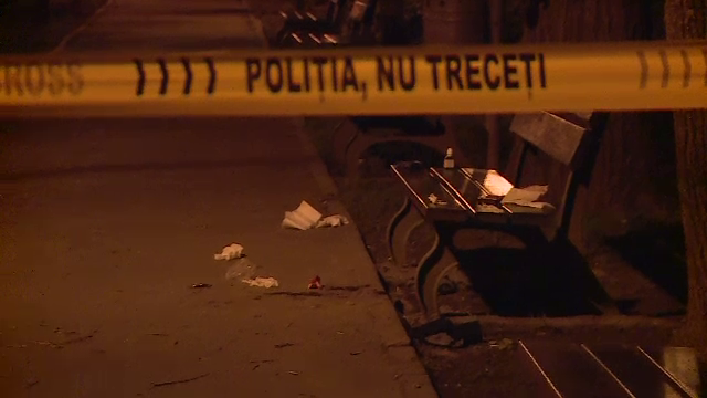 Incident violent intr-un parc din Capitala. Un adolescent de 16 ani a injunghiat un tanar, dupa o cearta iscata din senin