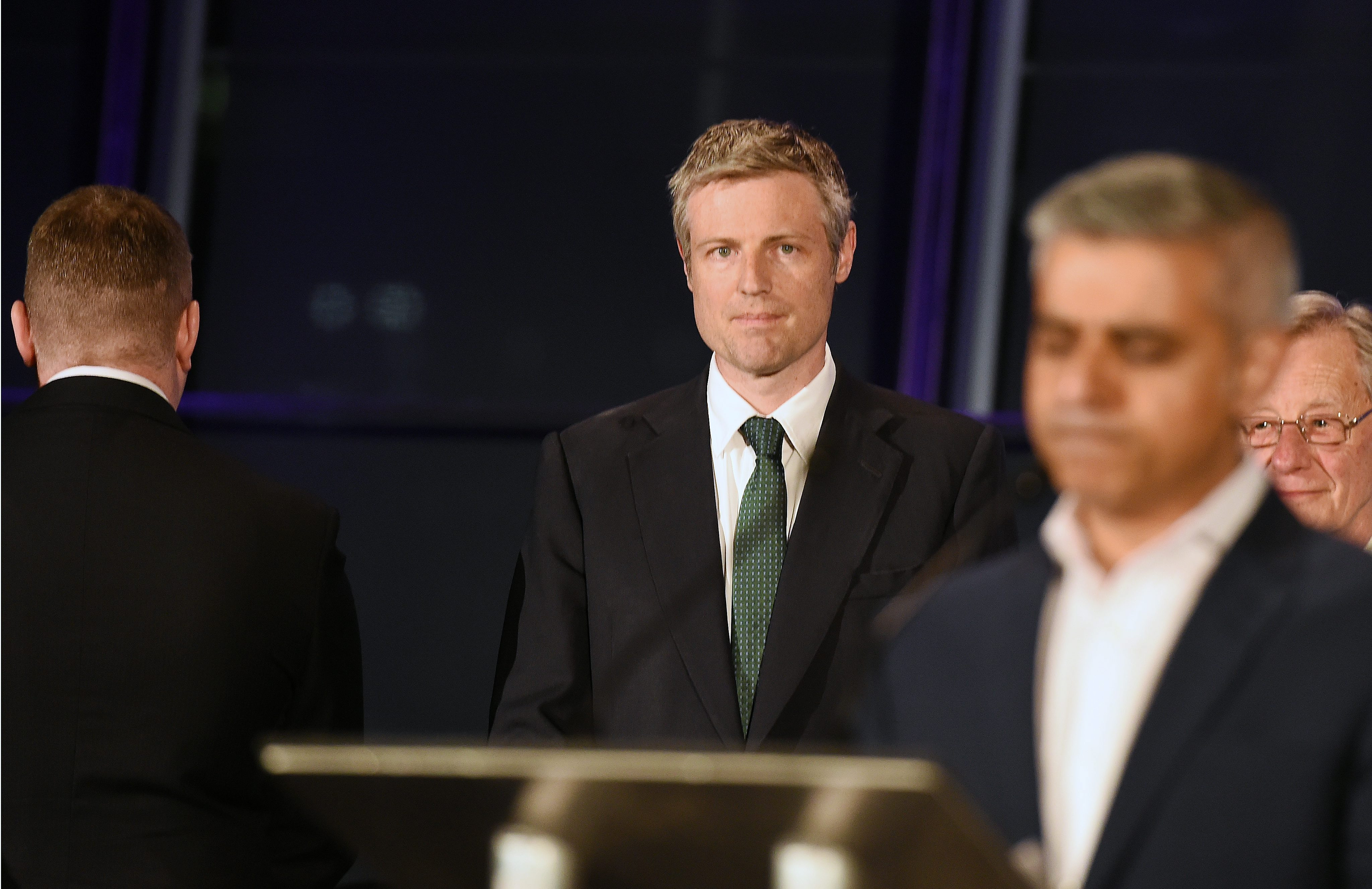 Candidatul extremei-drepte i-a intors spatele primarului musulman al Londrei, la discursul victoriei. VIDEO