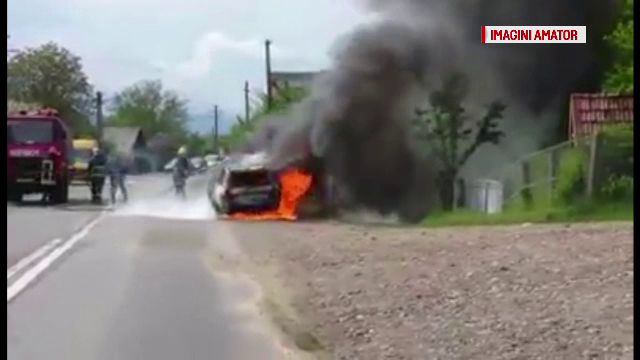 Sperietura teribila traita de un sofer din Suceava a carui masina a luat foc in timpul mersului