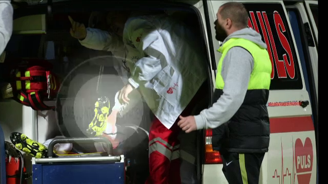 Mari semne de intrebare privind ambulantele private dupa moartea lui Ekeng. Cine raspunde daca nu sunt echipate corespunzator