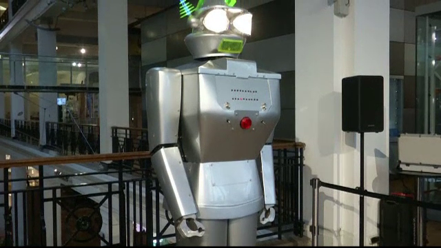 Expozitie de roboti vechi de 500 de ani, la Muzeul de Stiinta din Londra. Cygan a fost atractia principala