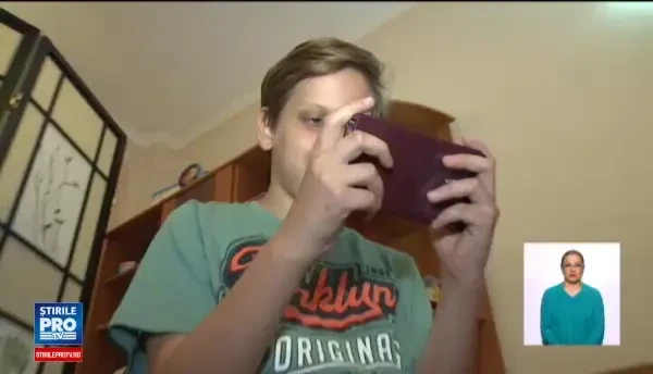 Aplicatiile care ne atentioneaza cand apropiem prea mult tableta de ochi. Bolile la care ne expunem