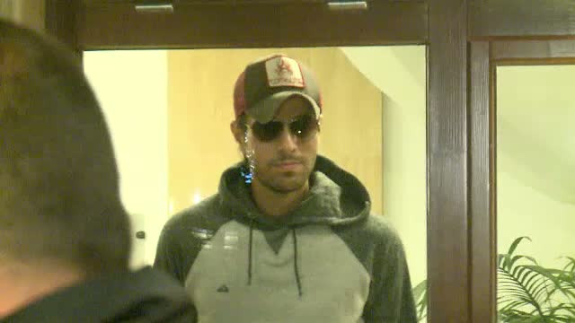 Enrique Iglesias a ajuns in Romania. Cerintele artistului pentru concertul sustinut la Bucuresti