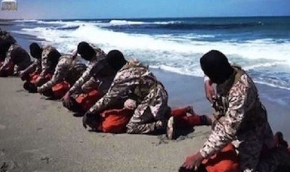 Jihadistii au executat 16 crestini in Libia pentru ca au refuzat sa se converteasca la islam