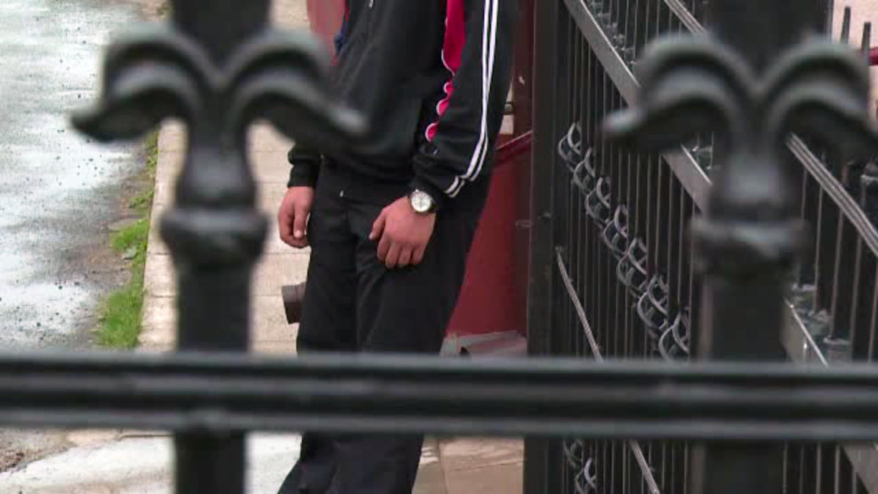 Un copil a fost batut cu salbaticie in curtea unei scoli din Arges. Reactia profesorilor: "Te duci acasa si-ti trece"