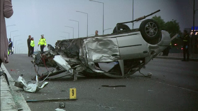 Un sofer de 25 de ani a omorat o mama care circula regulamentar pe DN1. Fetita ei se afla in masina, pe bancheta din spate