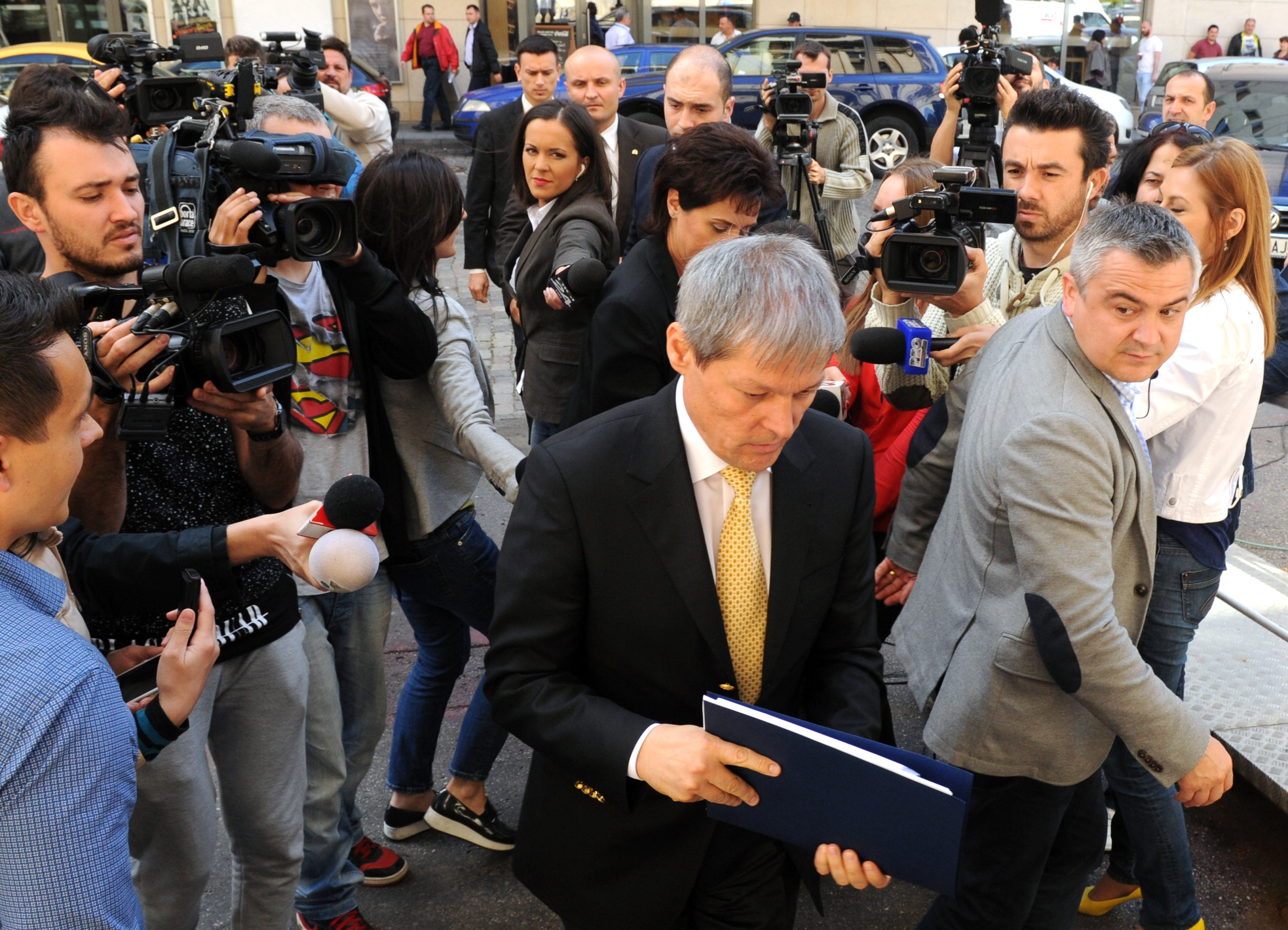 dacian ciolos - agerpres