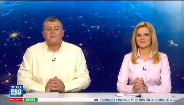 Joaca acestor doua surori a ajuns virala pe internet. Motivul pentru care a pictat-o din cap pana-n picioare in zebra