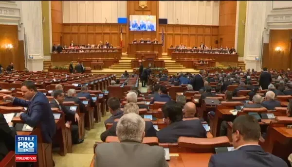 Romanii lucreaza mult, dar sunt de 6 ori mai ineficienti ca restul europenilor. Ce ar insemna 2 ore muncite mai putin vinerea