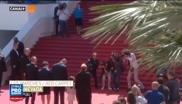 E una dintre cele mai diferite voci ale acestui secol. Filmul lui Cristi Puiu, primit cu ropote de aplauze la Cannes