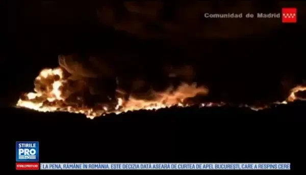 9.000 de spanioli, evacuati din cauza incendiului din cimitirul ilegal de cauciucuri uzate. Anuntul facut de autoritati
