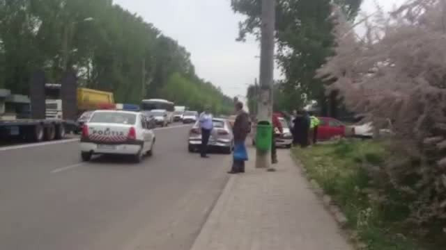 Doi politisti din Dambovita, batuti de un sofer baut si rudele sale. Cum s-a ajuns la altercatie