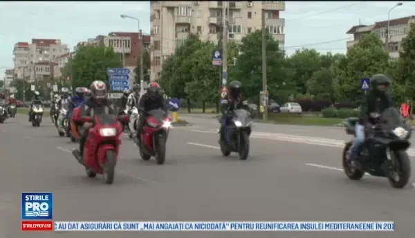Motociclistii din toata Oltenia au organizat un mars pe strazile din Craiova. Mesajul pe care au dorit sa in transmita