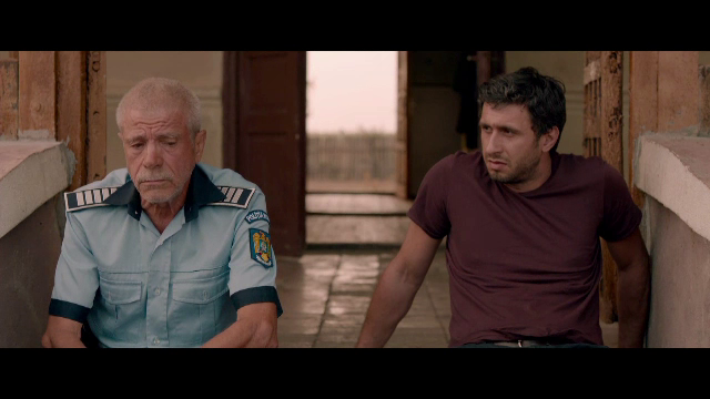 Regizorul Bogdan Mirica si-a prezentat la Cannes filmul "Caini". "Romania a devenit o prezenta cvasi-clasica la Cannes"