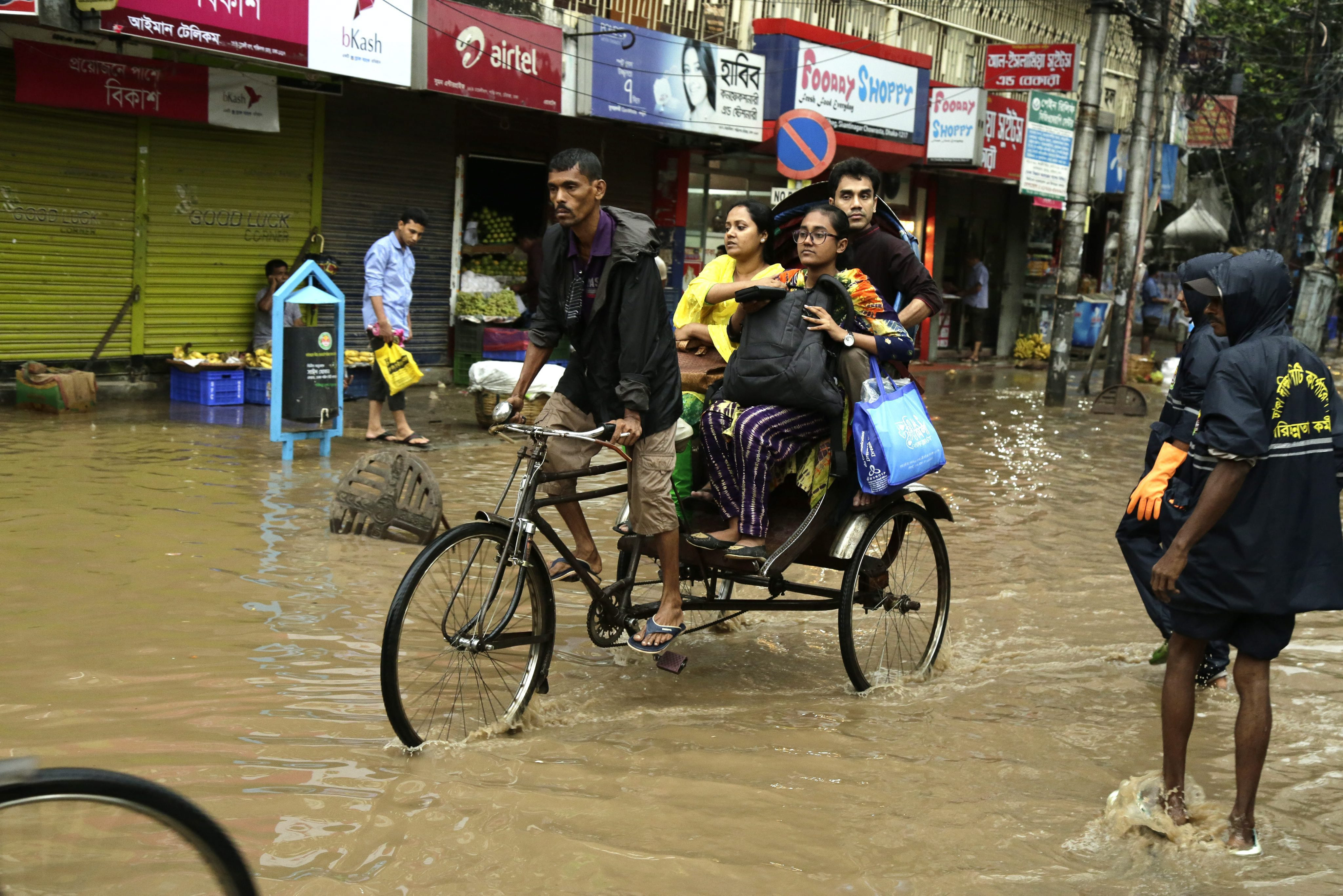 Tara in care 59 de oameni au murit loviti de trasnet in 3 zile. "Nu ne-am mai confruntat niciodata cu asa ceva"