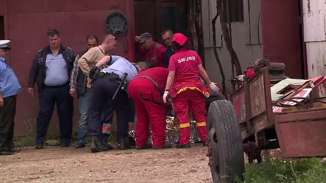 Un muncitor din Constanta, ranit grav dupa ce un extinctor i-a explodat in fata. Zgomotul s-a auzit de la peste 2 km