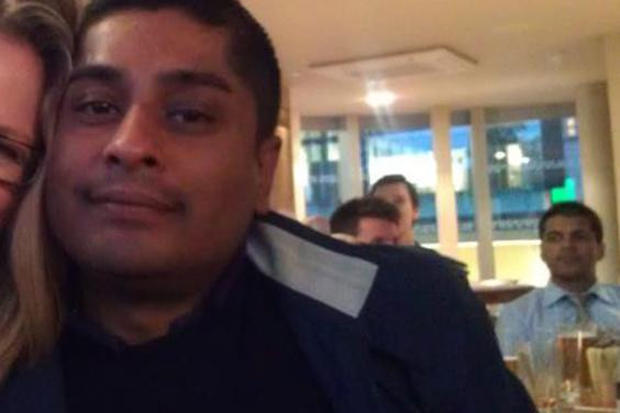 A fost impins in fata metroului, de catre un strain. Drama prin care trece zi de zi acest barbat, de 6 luni