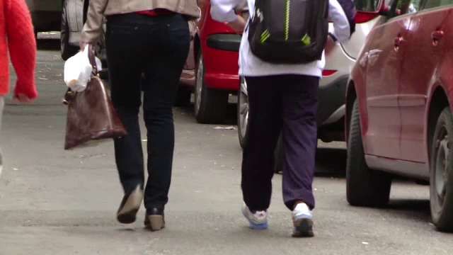 Ingrijitor de la un centru de plasament, acuzat de pornografie infantila. I-ar fi cerut poze indecente unui baiat de 12 ani